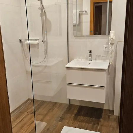 Alte Tanne 3* Hof bei Salzburg